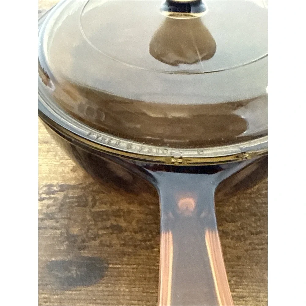 Vision Corning Ware Amber Pyrex Glass 0.5L Sauce Pan/Pot USA With Lid Used